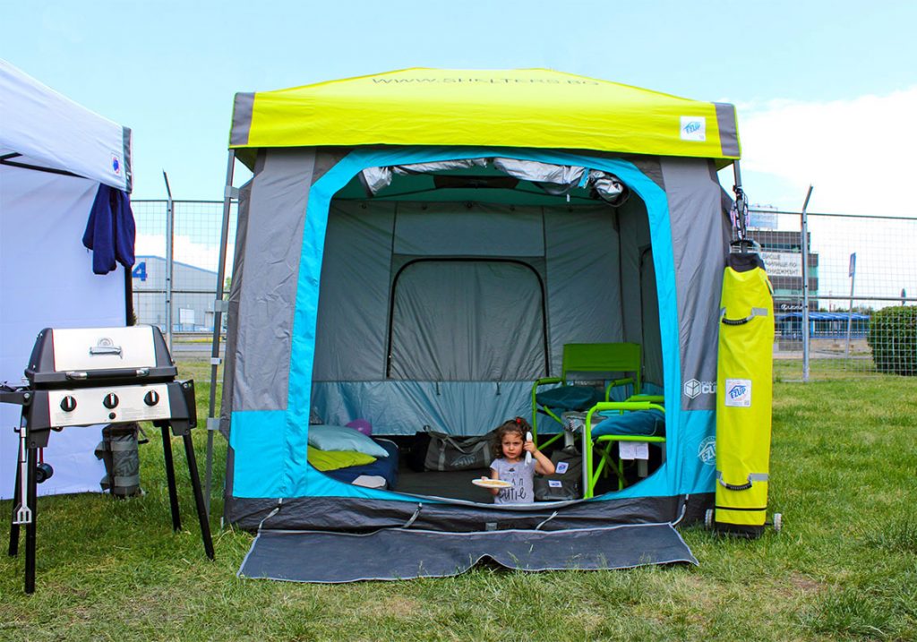 Camping Cube™ с напълно оборудван интериор
